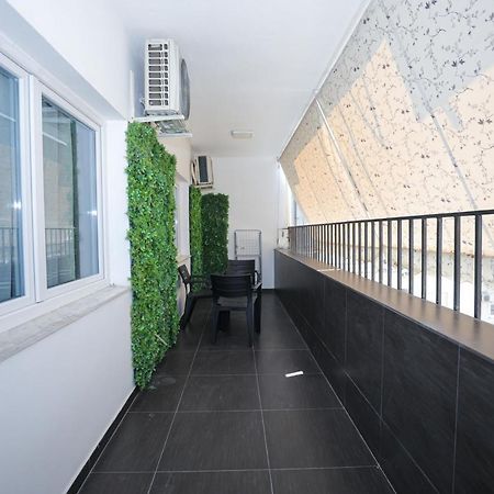 Miku Apartment -Outstanding Apartment At Taiwan Тирана Экстерьер фото