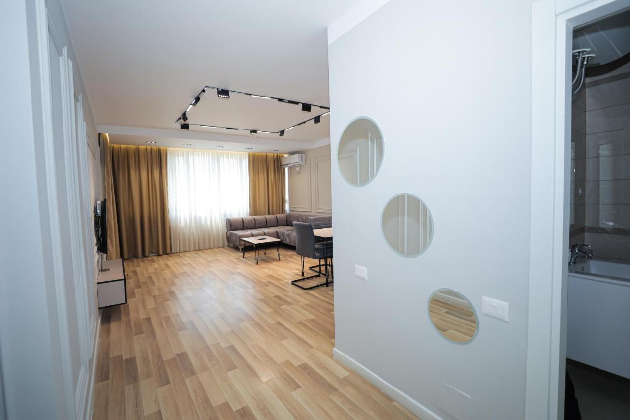 Miku Apartment -Outstanding Apartment At Taiwan Тирана Экстерьер фото